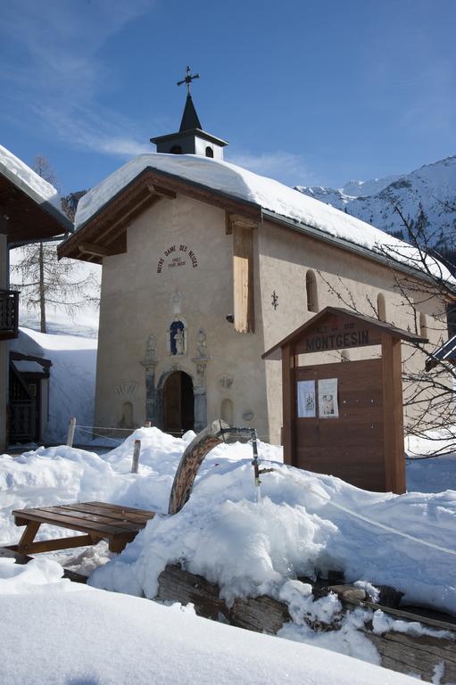Le Refuge De Montgesin Villa La Plagne Oda fotoğraf